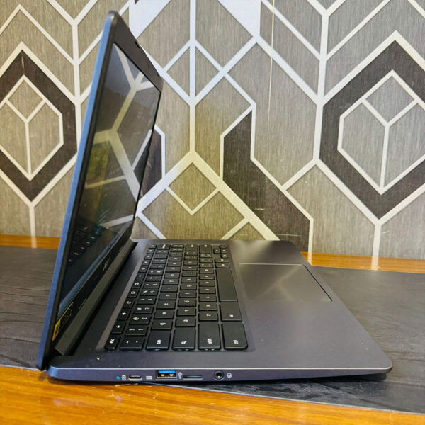 Chromebook - Image 5