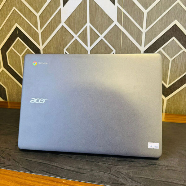 Chromebook - Image 3
